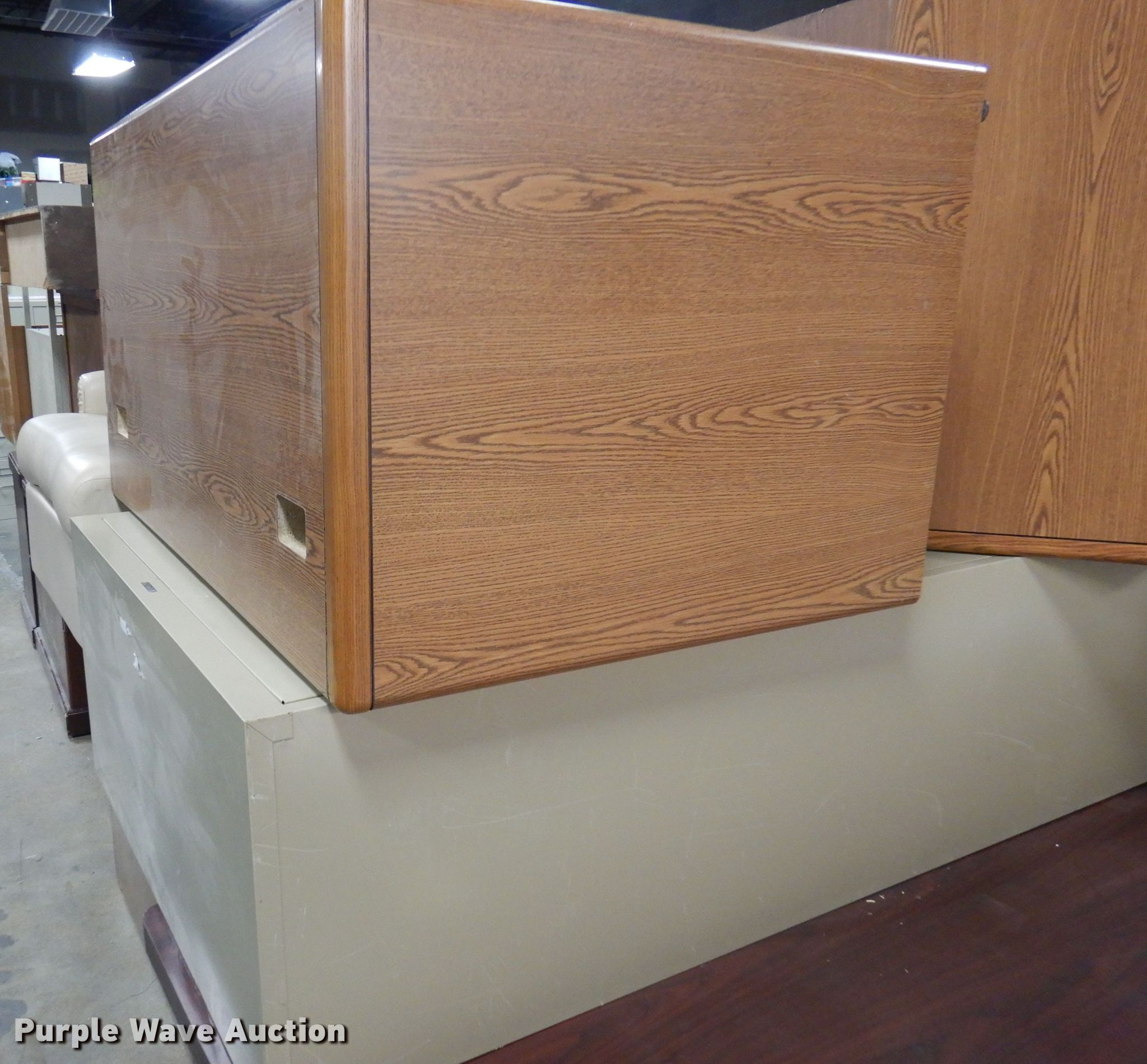 Furniture in Rogers, AR Item DY9673 sold Purple Wave