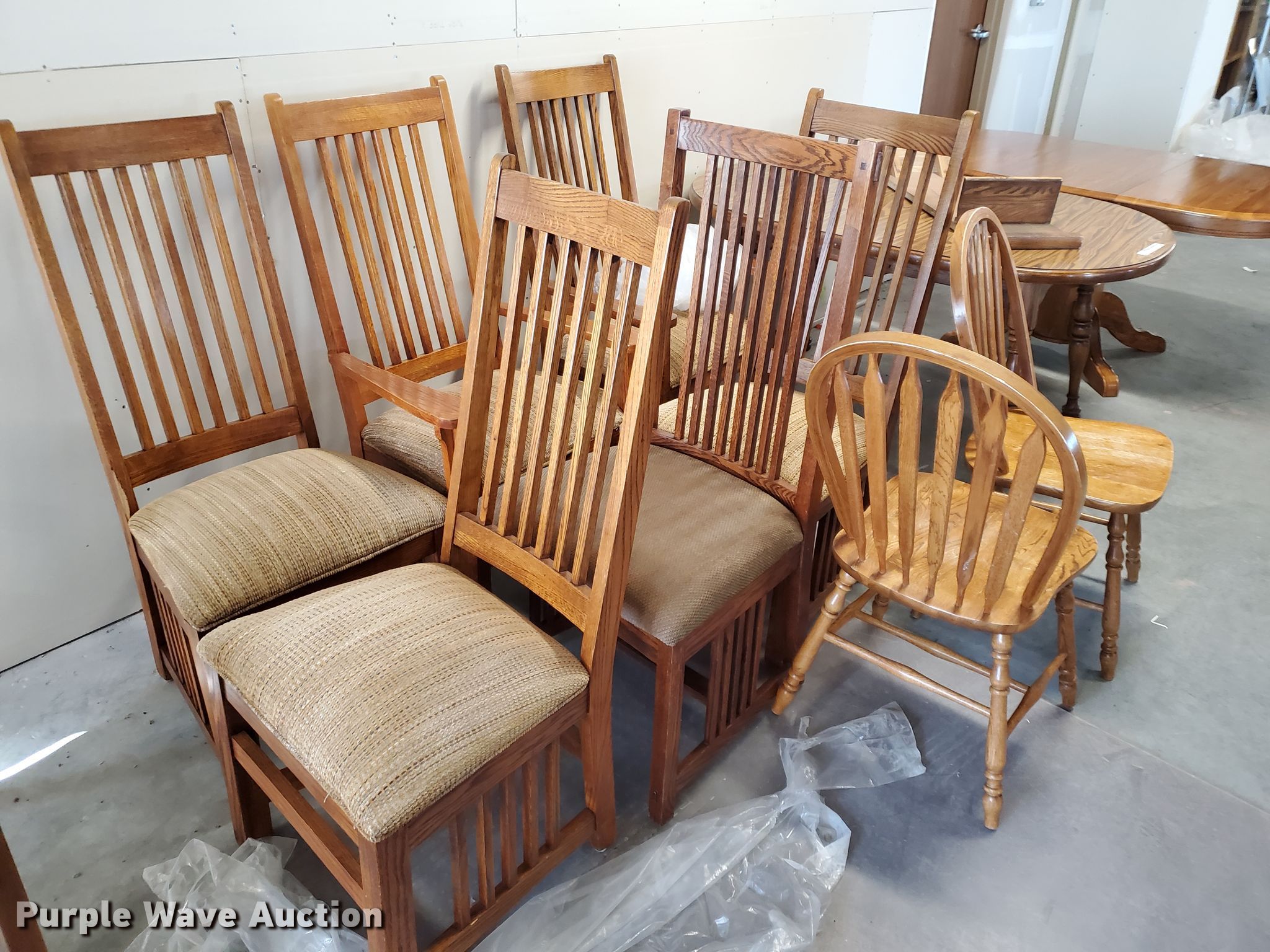 Furniture in Hays, KS Item EY9710 sold Purple Wave