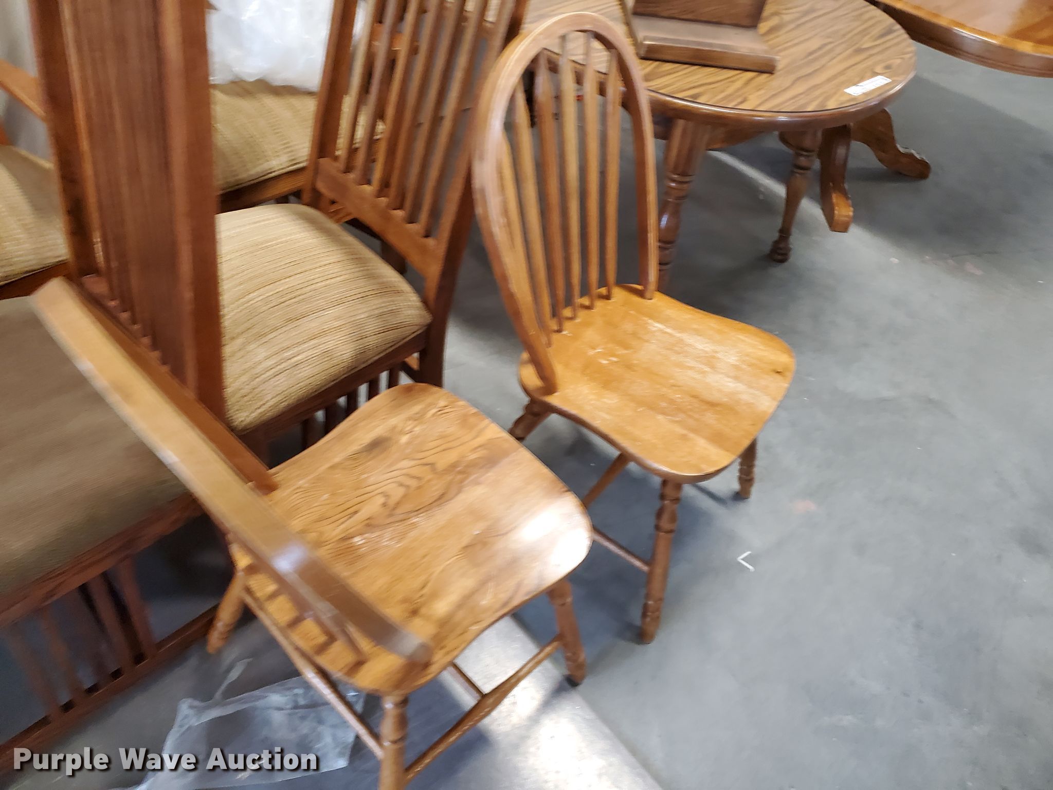 Furniture in Hays, KS Item EY9710 sold Purple Wave