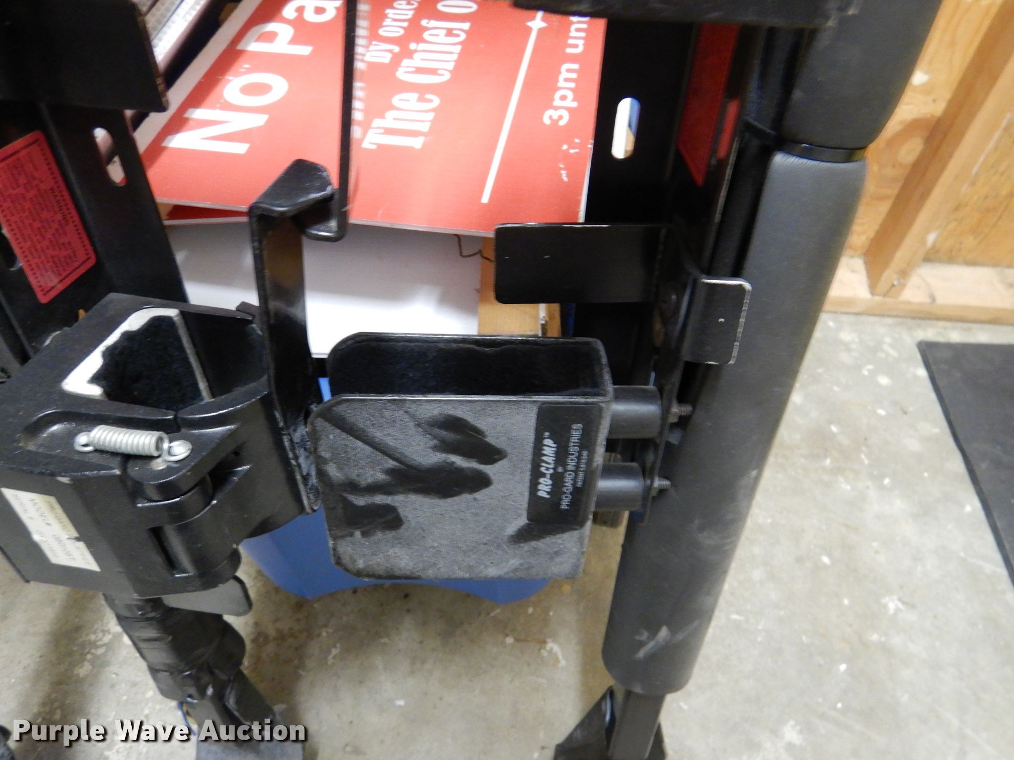 (3) Proguard G5010ST shotgun racks in Abilene, KS | Item GH9130 sold ...