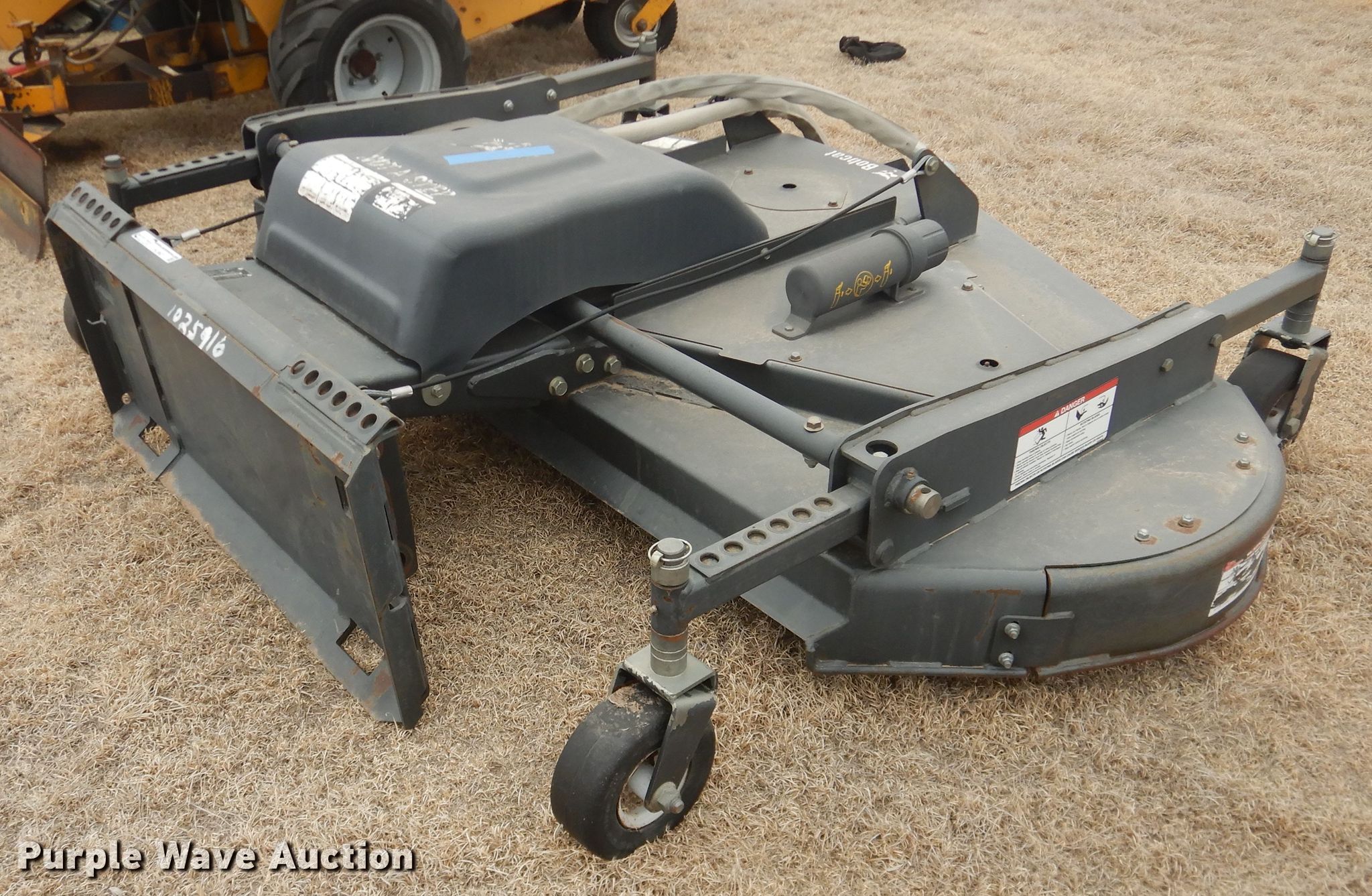 Bobcat 84"W skid steer finish mower in Garden City, KS Item HL9621
