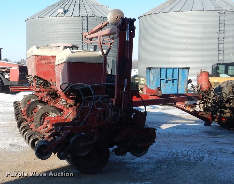 image for item AF9896 Case IH 950 Cyclo Air  split row planter
