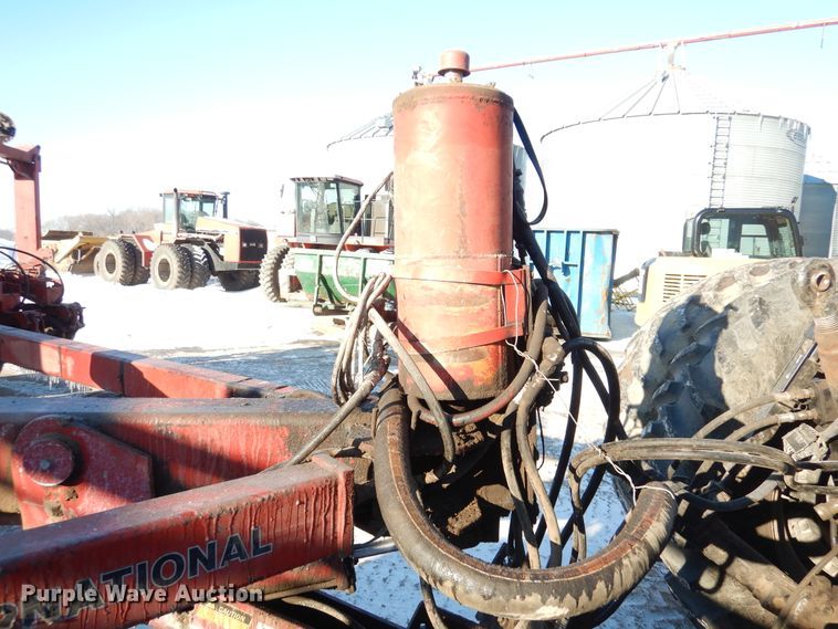 image for item AF9896 Case IH 950 Cyclo Air  split row planter