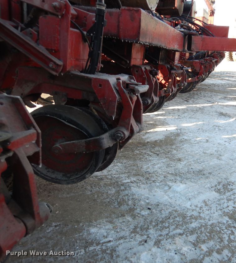 image for item AF9896 Case IH 950 Cyclo Air  split row planter