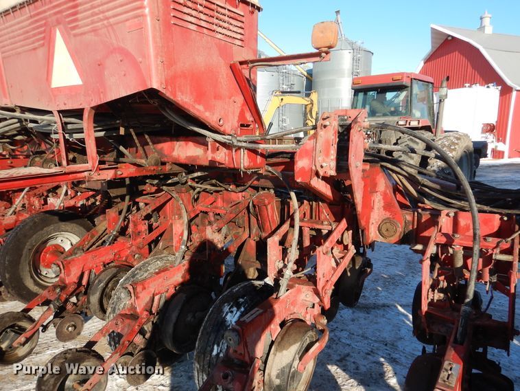 image for item AF9896 Case IH 950 Cyclo Air  split row planter