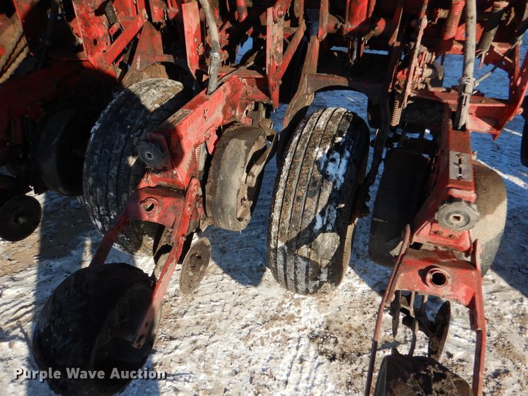 image for item AF9896 Case IH 950 Cyclo Air  split row planter