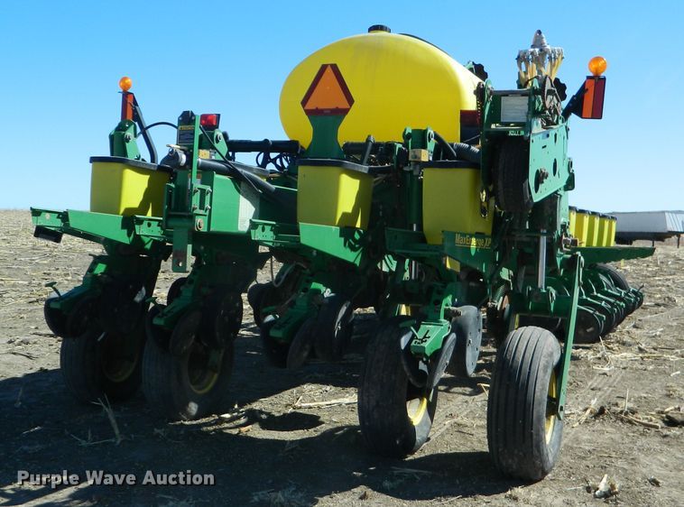 image for item DE4572 John Deere 1770NT Max Emerge XP  no-till planter