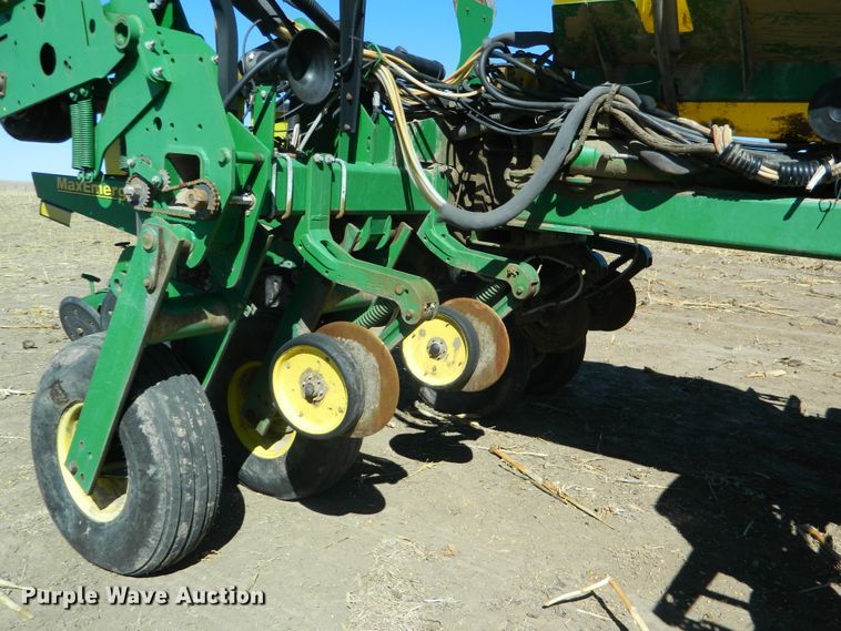 image for item DE4572 John Deere 1770NT Max Emerge XP  no-till planter