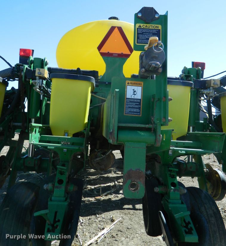 image for item DE4572 John Deere 1770NT Max Emerge XP  no-till planter