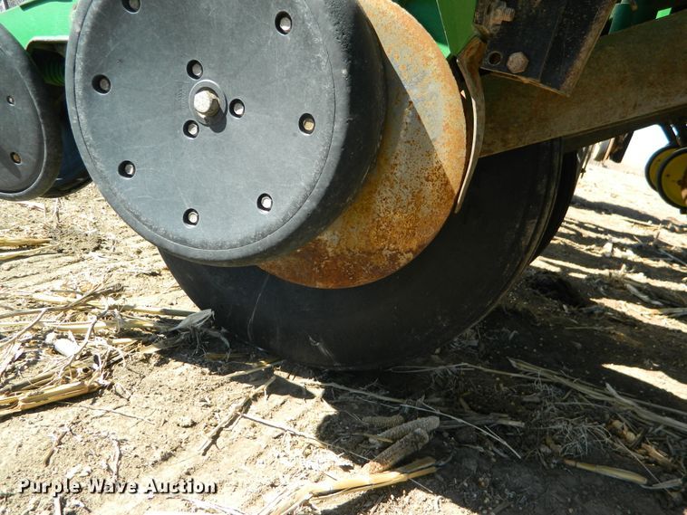 image for item DE4572 John Deere 1770NT Max Emerge XP  no-till planter