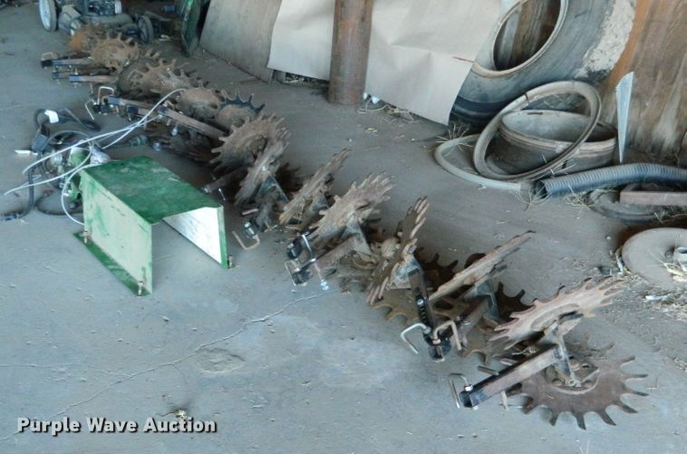 image for item DE4572 John Deere 1770NT Max Emerge XP  no-till planter