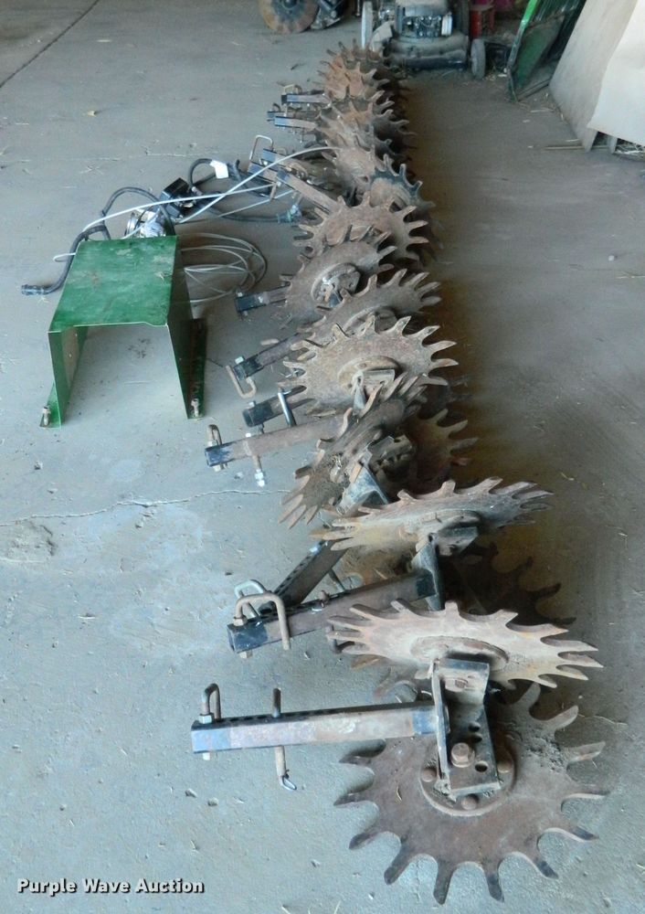 image for item DE4572 John Deere 1770NT Max Emerge XP  no-till planter