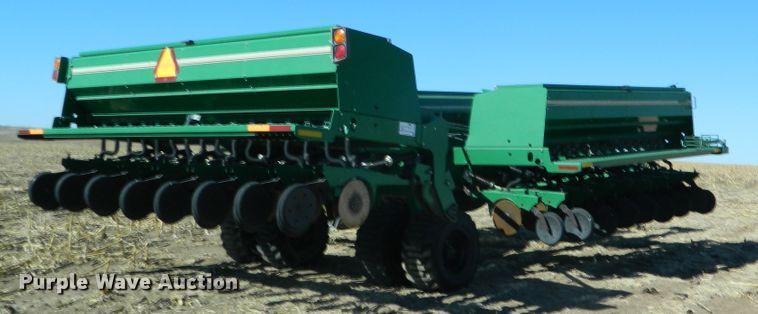 image for item DF4669 Great Plains 3S4000 HD  grain drill