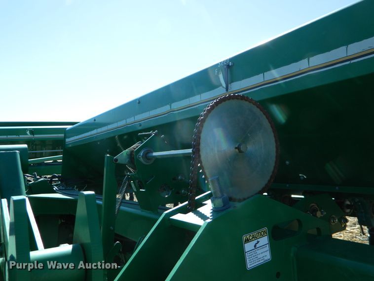 image for item DF4669 Great Plains 3S4000 HD  grain drill