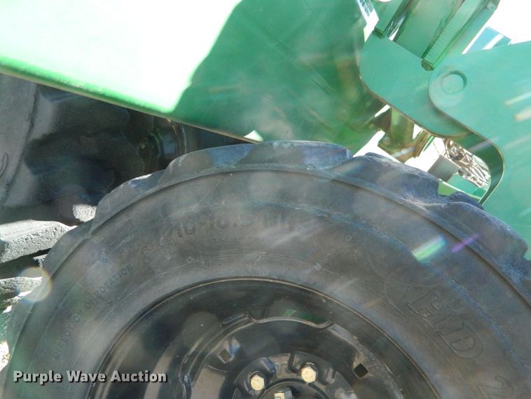 image for item DF4669 Great Plains 3S4000 HD  grain drill