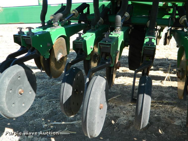 image for item DF4669 Great Plains 3S4000 HD  grain drill