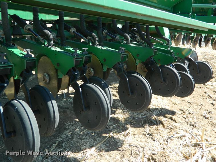 image for item DF4669 Great Plains 3S4000 HD  grain drill