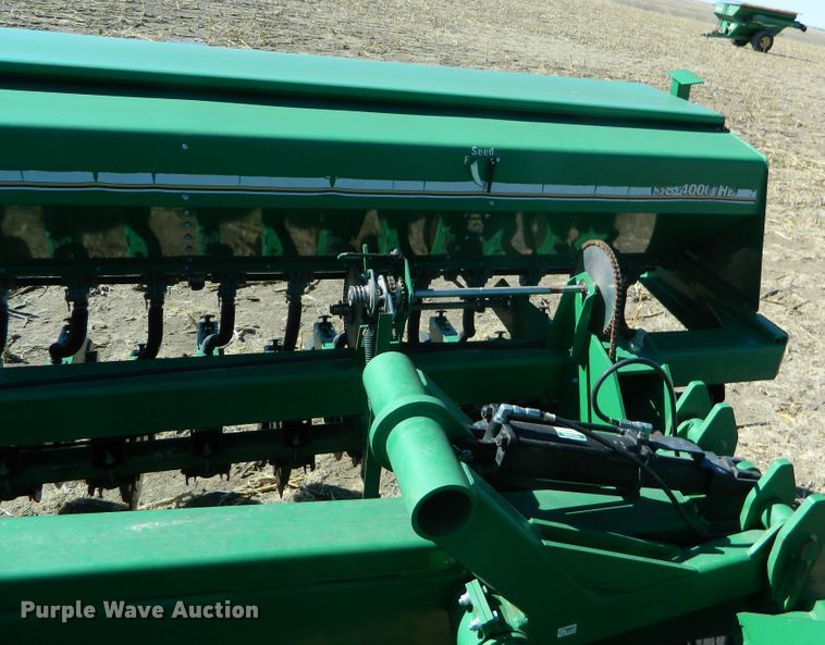 image for item DF4669 Great Plains 3S4000 HD  grain drill
