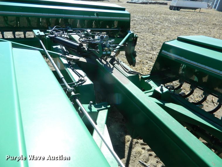 image for item DF4669 Great Plains 3S4000 HD  grain drill