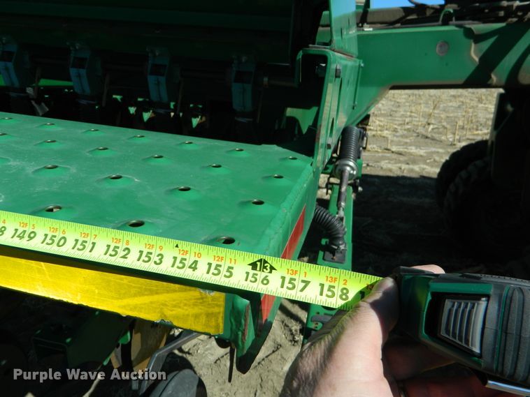 image for item DF4669 Great Plains 3S4000 HD  grain drill