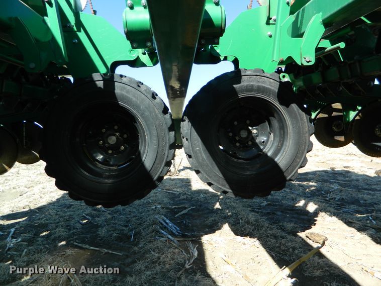 image for item DF4669 Great Plains 3S4000 HD  grain drill