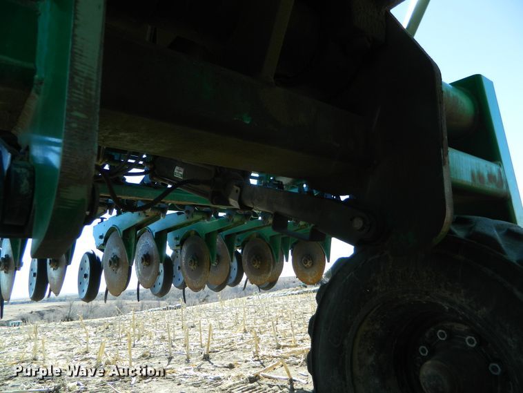 image for item DF4669 Great Plains 3S4000 HD  grain drill