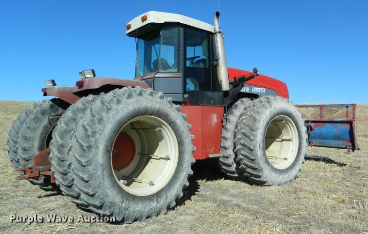 image for item DF4670 2002 Versatile 2310  4WD tractor
