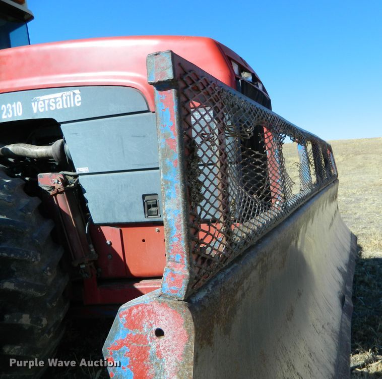 image for item DF4670 2002 Versatile 2310  4WD tractor