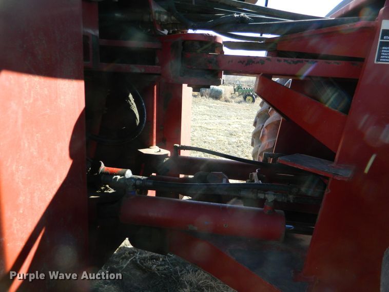 image for item DF4670 2002 Versatile 2310  4WD tractor