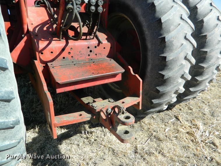 image for item DF4670 2002 Versatile 2310  4WD tractor