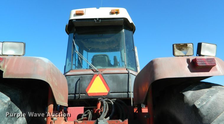 image for item DF4670 2002 Versatile 2310  4WD tractor