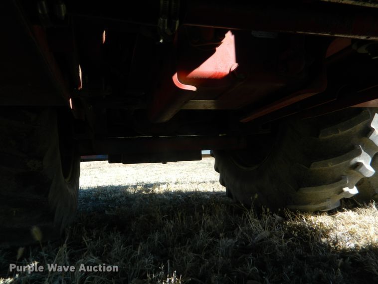 image for item DF4670 2002 Versatile 2310  4WD tractor