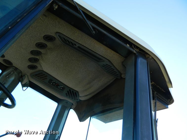 image for item DF4670 2002 Versatile 2310  4WD tractor