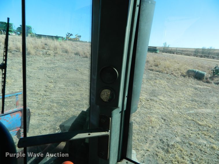 image for item DF4670 2002 Versatile 2310  4WD tractor