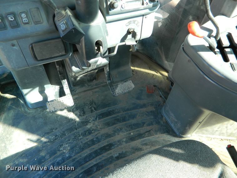 image for item DF4670 2002 Versatile 2310  4WD tractor