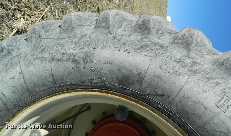 image for item DF4670 2002 Versatile 2310  4WD tractor