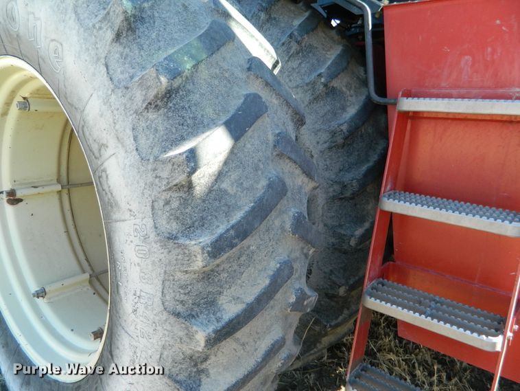 image for item DF4670 2002 Versatile 2310  4WD tractor