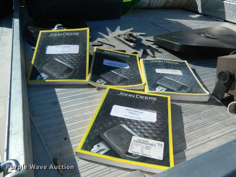 image for item DF4672 John Deere 1750 Max Emerge XP  no-till planter