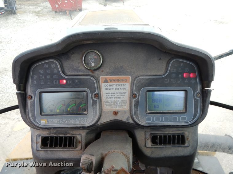 image for item DF6456 Ag-Chem TerraGator 8103  applicator