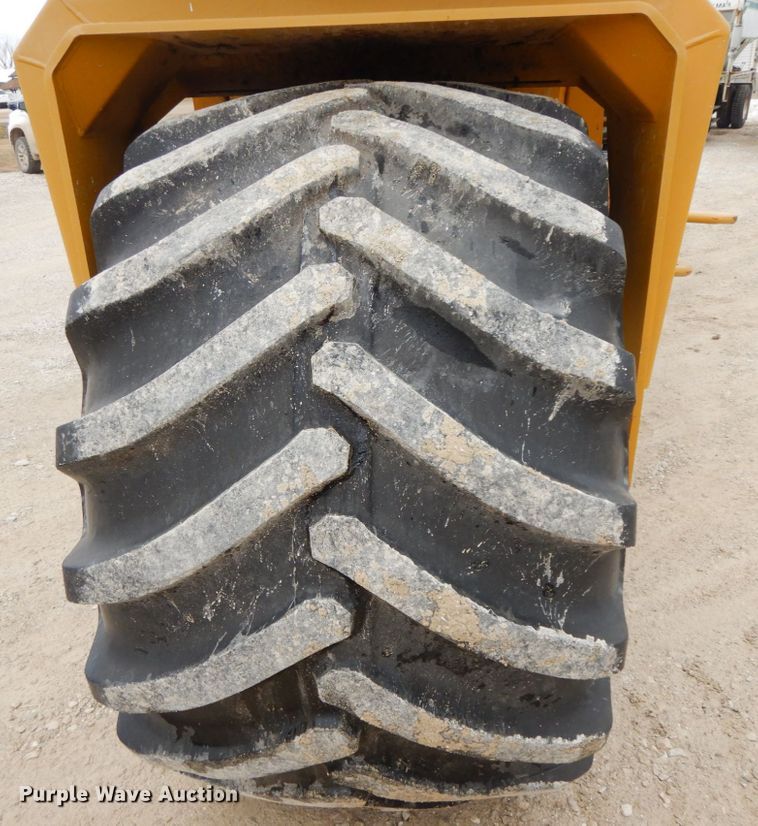 image for item DF6456 Ag-Chem TerraGator 8103  applicator