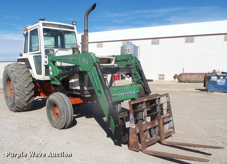 image for item DG8483 Case 1370  tractor