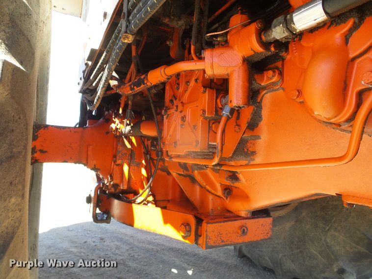 image for item DG8483 Case 1370  tractor