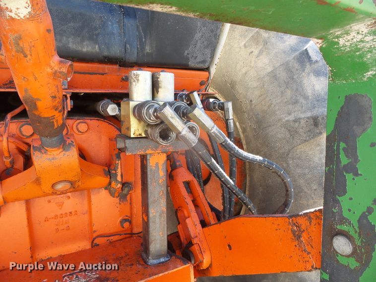 image for item DG8483 Case 1370  tractor