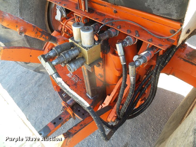 image for item DG8483 Case 1370  tractor