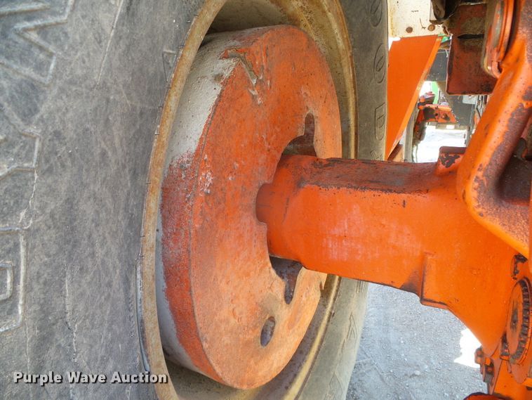 image for item DG8483 Case 1370  tractor