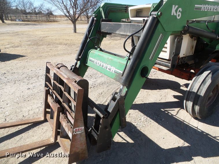 image for item DG8483 Case 1370  tractor