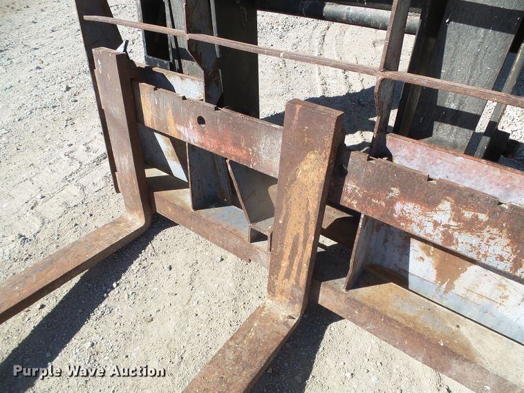 image for item DG8483 Case 1370  tractor