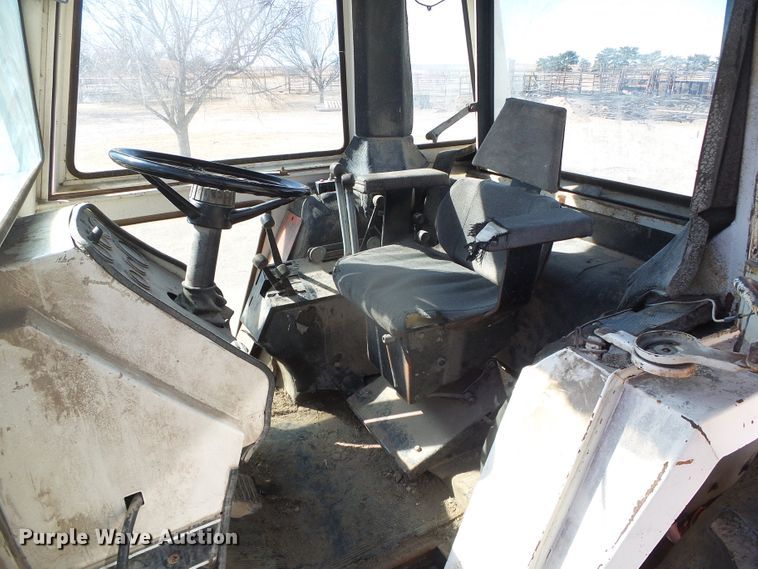 image for item DG8483 Case 1370  tractor