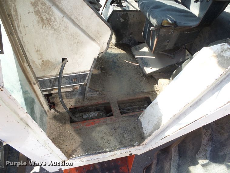 image for item DG8483 Case 1370  tractor