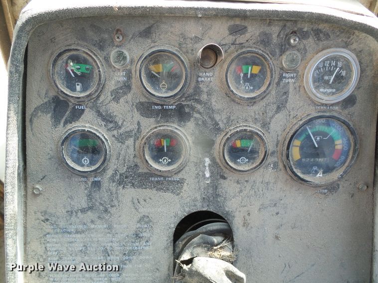 image for item DG8483 Case 1370  tractor